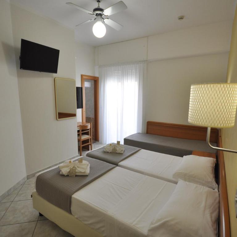 Hotel Adriatic&Beauty - Camera Tripla con Balcone - 8