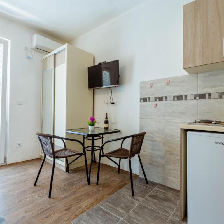 Apartments Elena - Studio - 1