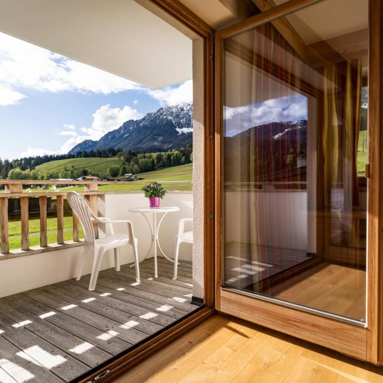 Landhotel Föhrenhof Ellmau - Junior Suite mit Bergblick - 9