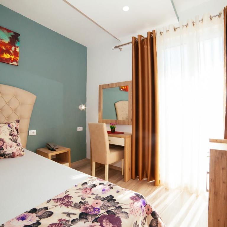 Apartments Fati - Deluks Dvokrevetna Soba sa Bračnim Krevetom - 7