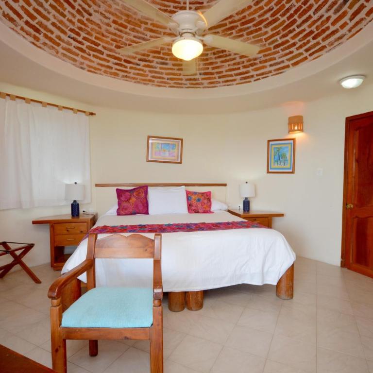 Hotel La Joya Isla Mujeres - King Suite - 11