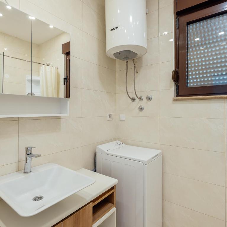 Green Valley Apartments - Apartment with Sea View - 7