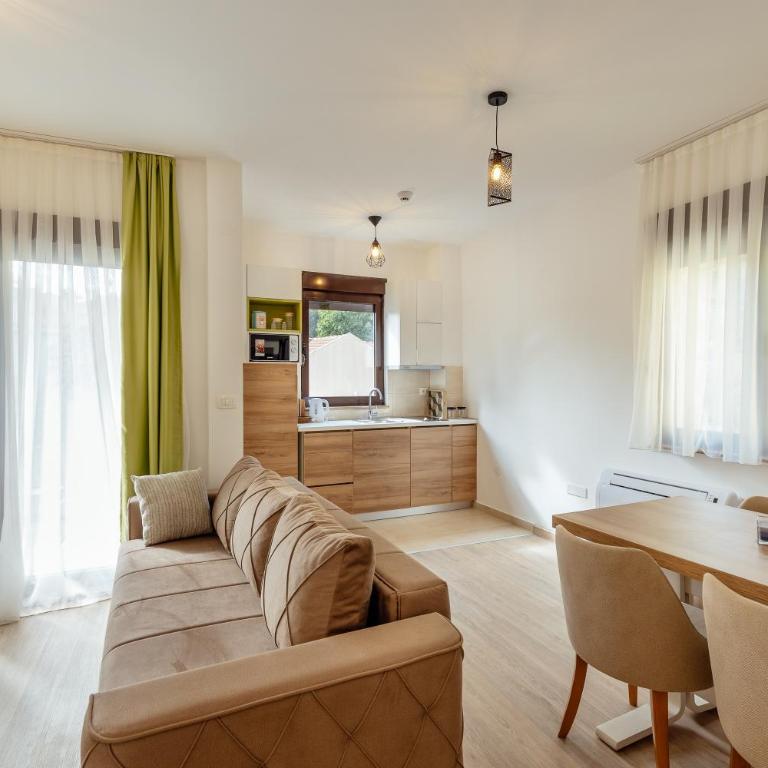 Green Valley Apartments - Apartment with Sea View - 9