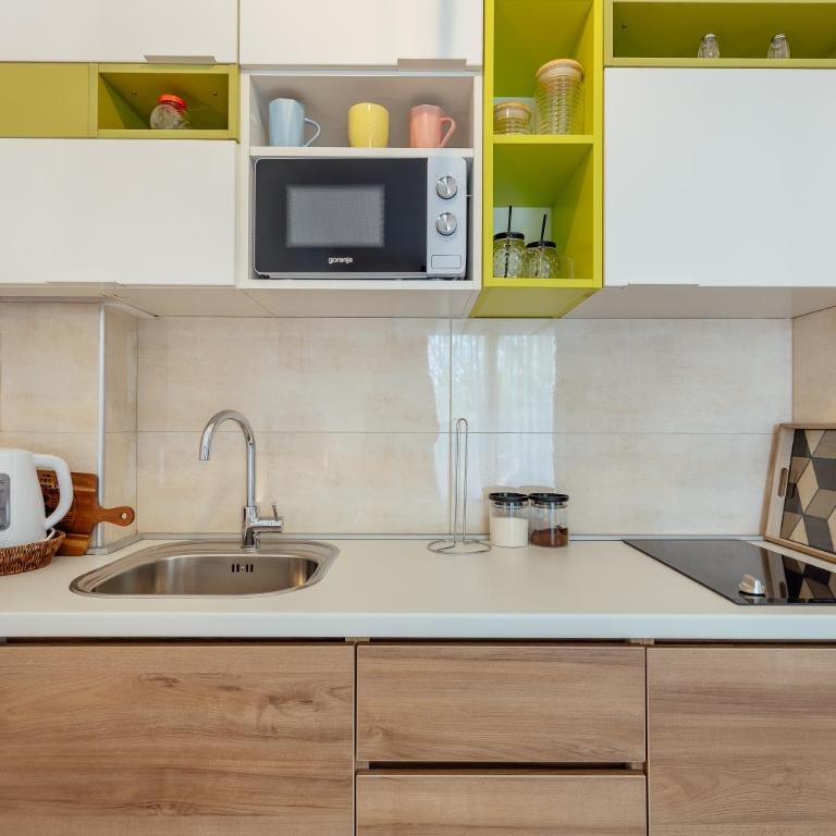 Green Valley Apartments - Studio Apartment with Sea View - 7