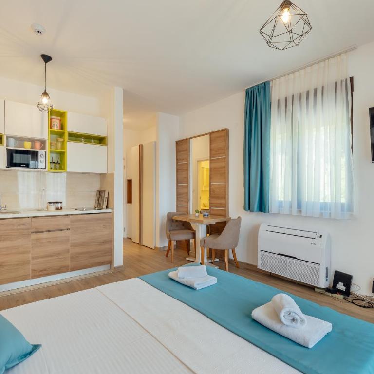 Green Valley Apartments - Studio Apartment with Sea View - 10