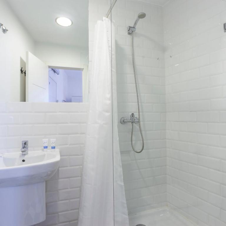 Lindo en Madrid - Two-Bedroom Apartment IV - 9