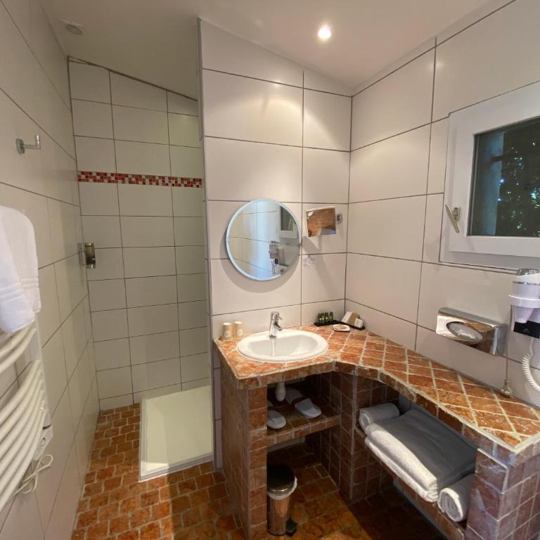 Le Mas de Cocagne - Chambre Double Supérieure avec Terrasse - 9