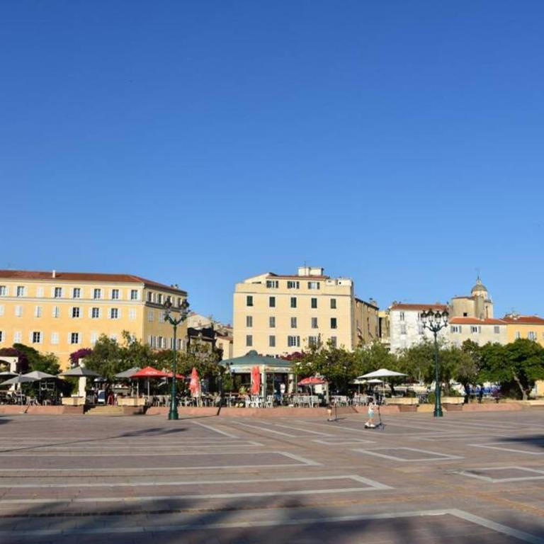 Superbe appartement en plein coeur d'Ajaccio - Appartement Supérieur - 27