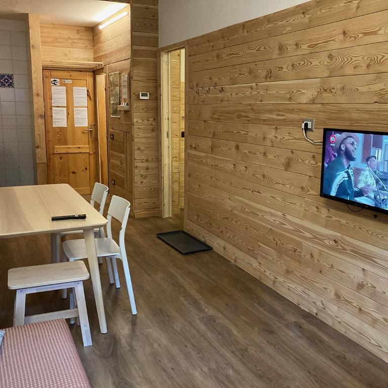House Cervinia Apartments - Appartamento con 2 Camere da Letto - 2