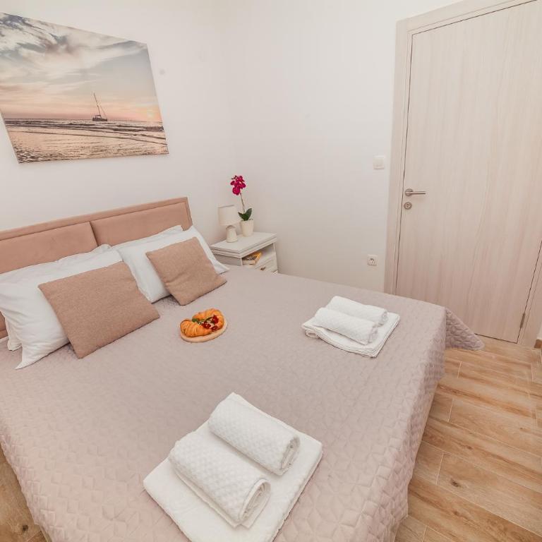 Apartments Ruzmarin - One-Bedroom Apartment - 8