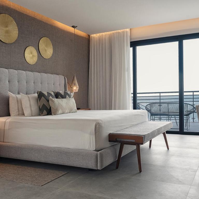 The Fives Oceanfront - EPIC Two Bedroom Oceanfront Presidential Residence - 5