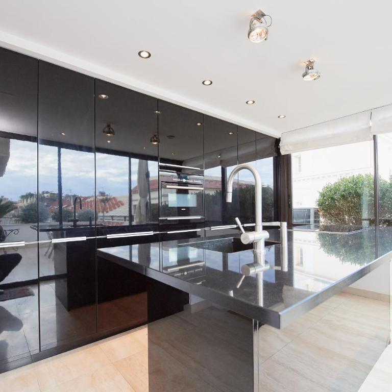 Appartement privé vue mer Cannes centre Gray d'Albion - Apartamento de 2 dormitorios - 6