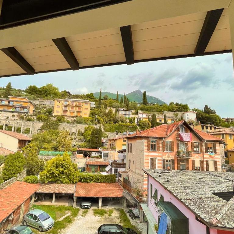 Albergo Vittoria - Camera Tripla con Vista Città - 2