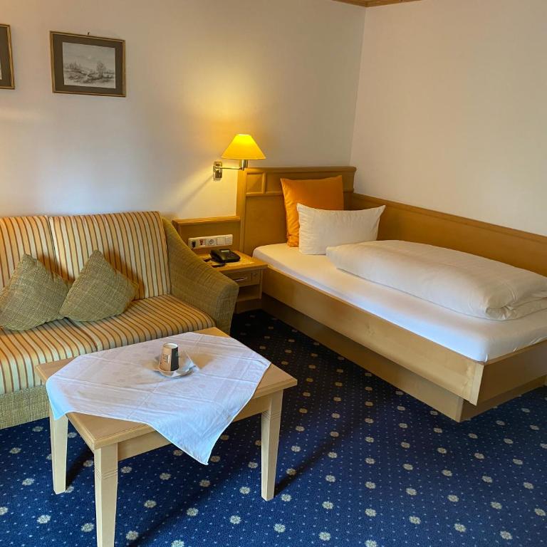 Kur- und Ferienhotel Haser - Comfort Einzelzimmer mit Balkon - 15