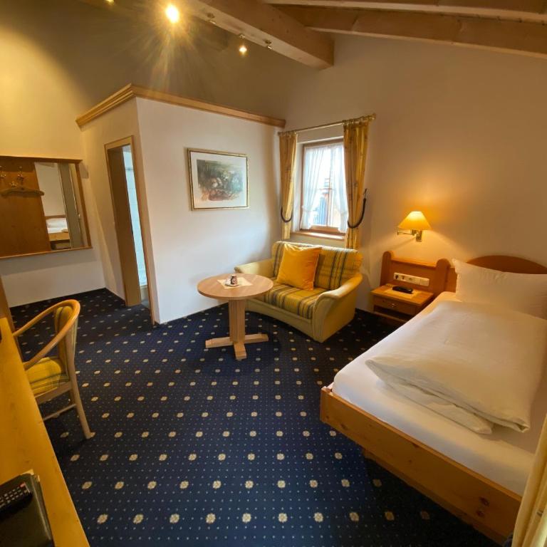 Kur- und Ferienhotel Haser - Comfort Einzelzimmer mit Balkon - 2