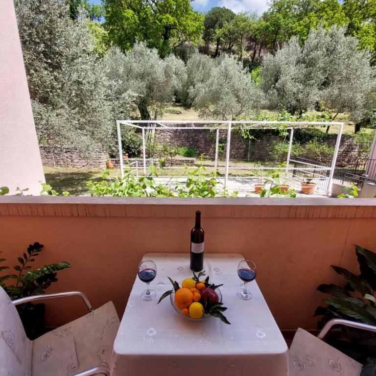 Apartmani Dalex - Studio s Bračnim Krevetom / Zasebnim Krevetima, Balkonom i Pogledom na Planinu - 4