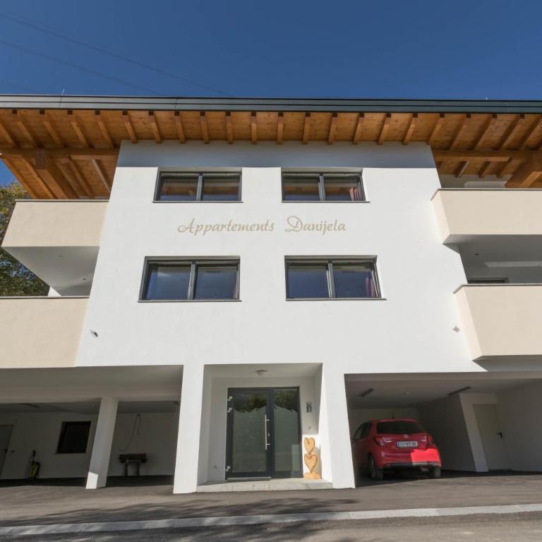 Appartements Danijela - Comfort Apartment mit Dusche - 1