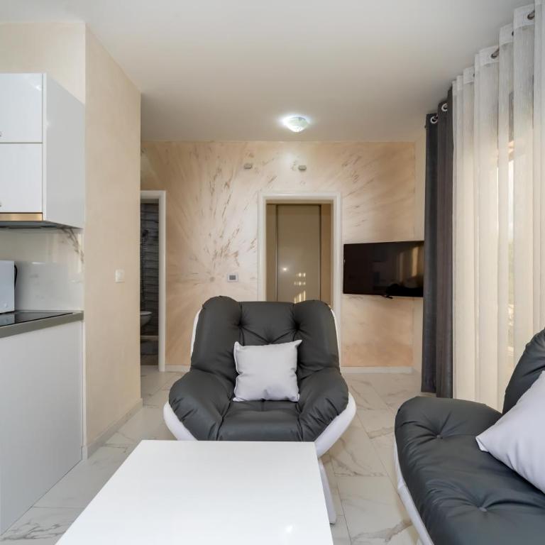 KAOM Lux - One-Bedroom Apartment - 6