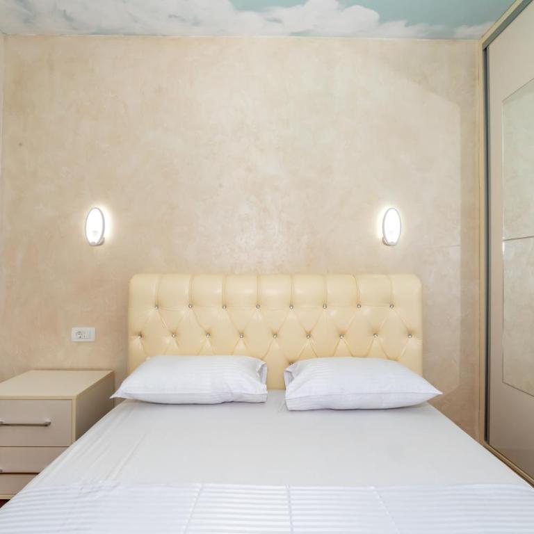 KAOM Lux - One-Bedroom Apartment - 8