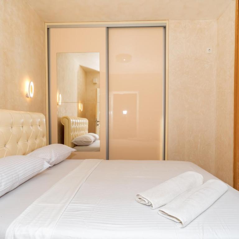 KAOM Lux - One-Bedroom Apartment - 8