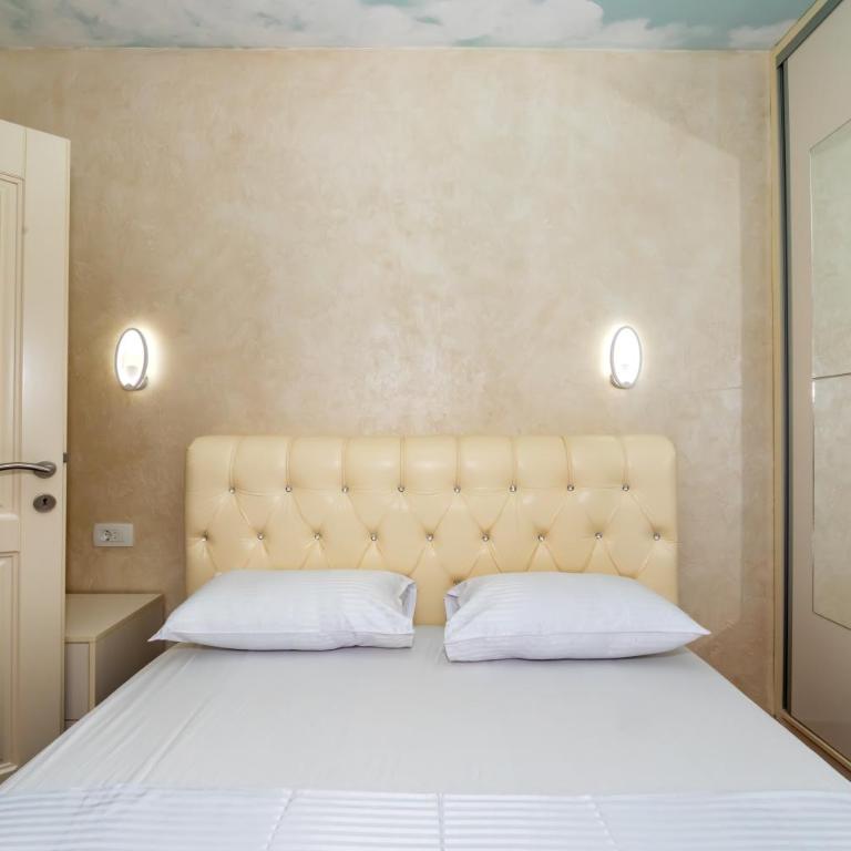 KAOM Lux - One-Bedroom Apartment - 13