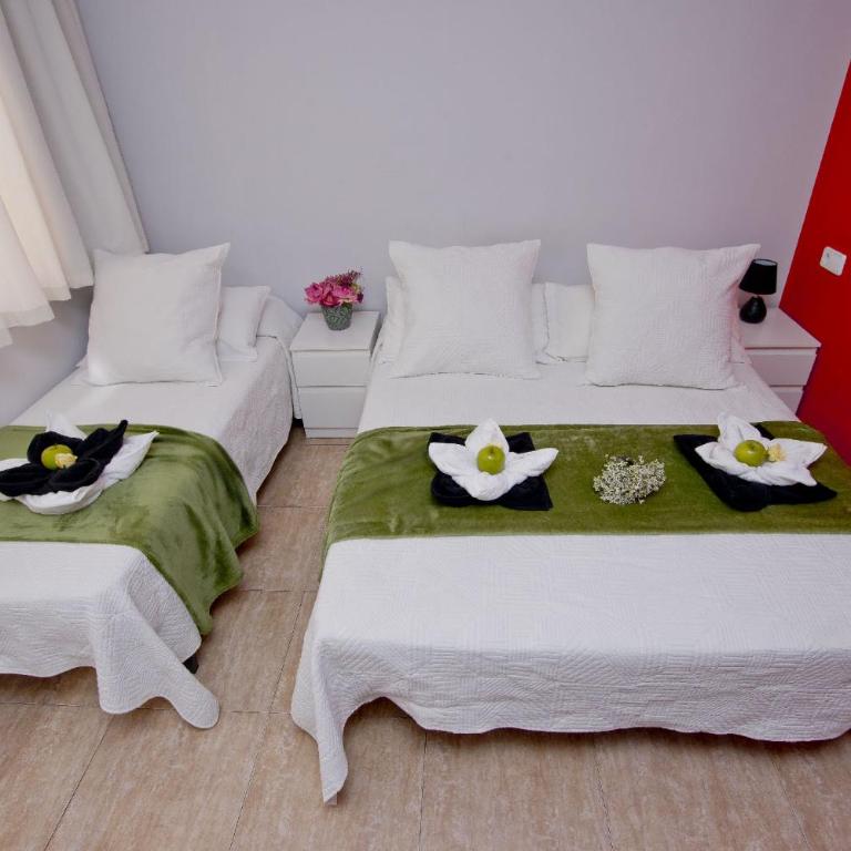 Barcelona City North Hostal - Double or Twin Room with City View - 47