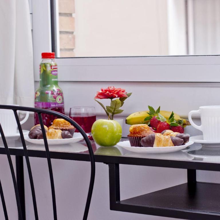 Barcelona City North Hostal - Double or Twin Room with City View - 59