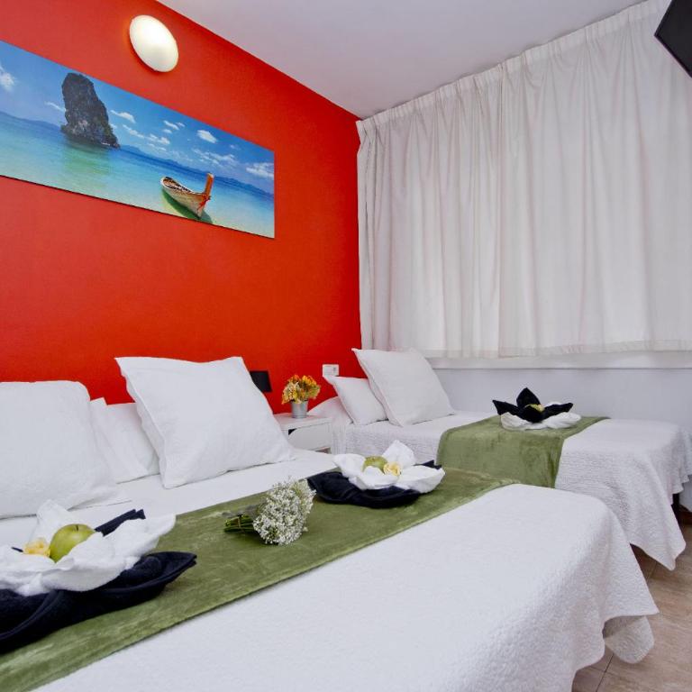Barcelona City North Hostal - Double or Twin Room with City View - 2