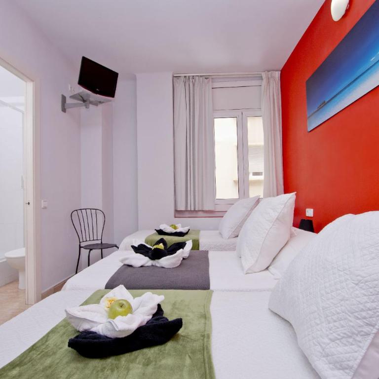 Barcelona City North Hostal - Double or Twin Room with City View - 3