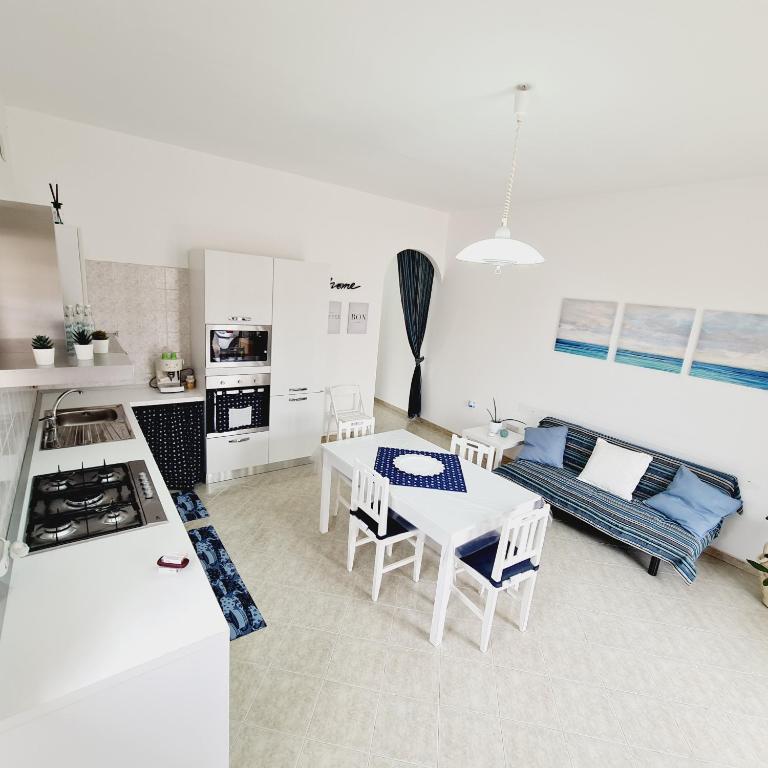 APPARTAMENTO GIOIA - Two-Bedroom Apartment - 17