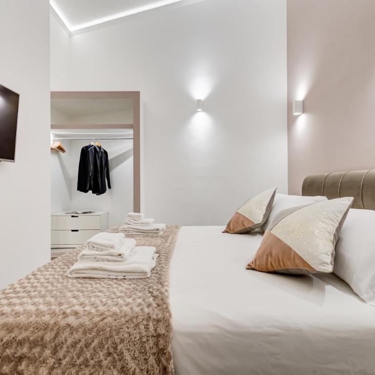 UnoSeiTre - Luxury Apartment & Suite - Suite Lit King-Size - 12