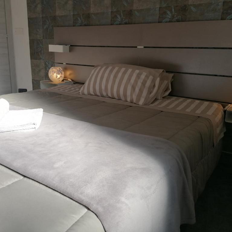 B&B IL SOGNO - Double or Twin Room with Shared Bathroom - 5