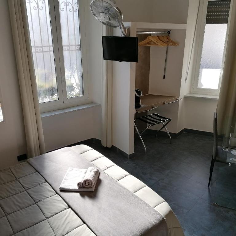 B&B IL SOGNO - Double or Twin Room with Shared Bathroom - 7