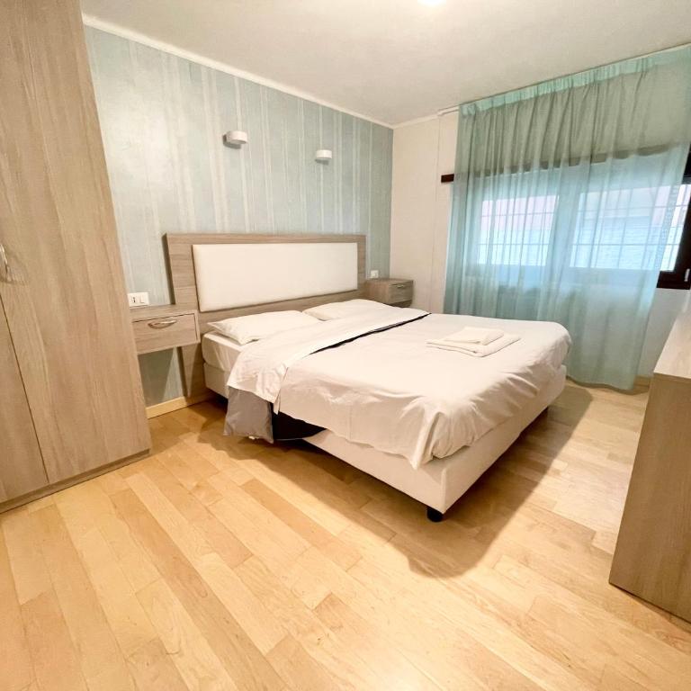 Luciano Laterani Guest House - Camera Matrimoniale/Doppia con Letti Singoli con Bagno Privato - 2
