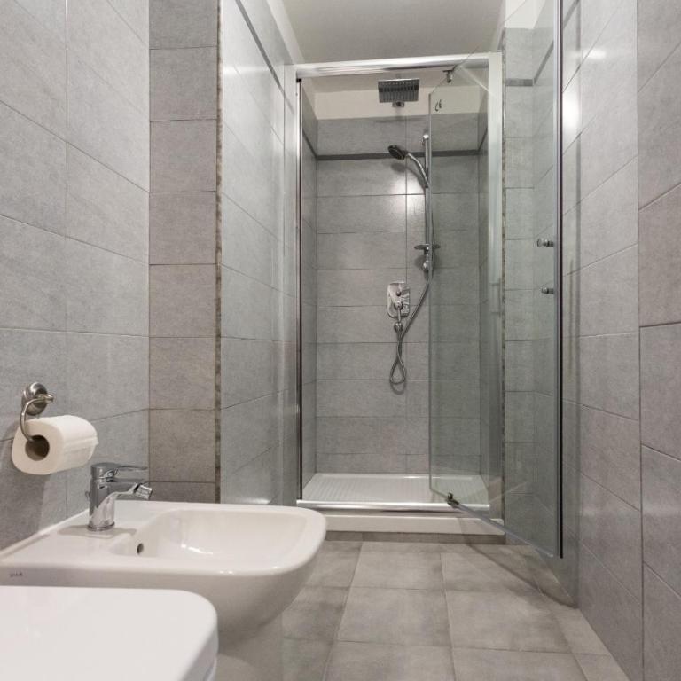 Luciano Laterani Guest House - Camera Matrimoniale/Doppia con Letti Singoli con Bagno Privato - 9