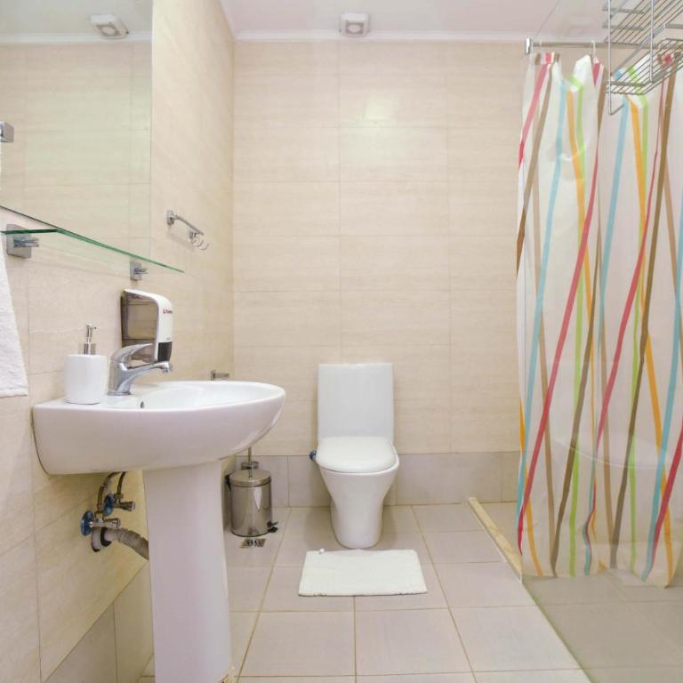Victoria Center Apartments - Two-Bedroom Apartment with Terrace and City View - 12