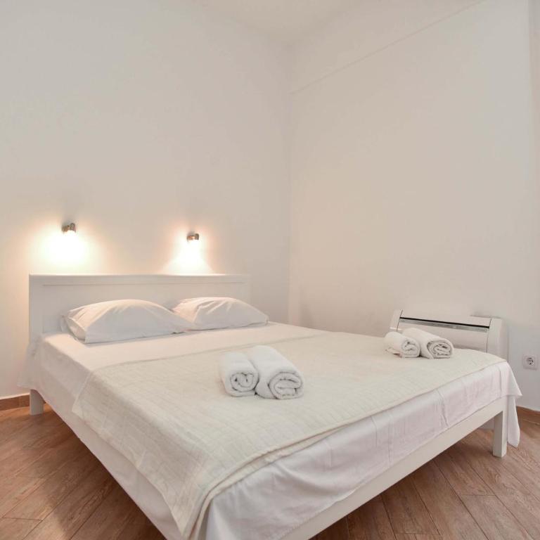 Victoria Center Apartments - Two-Bedroom Apartment with Terrace and City View - 15