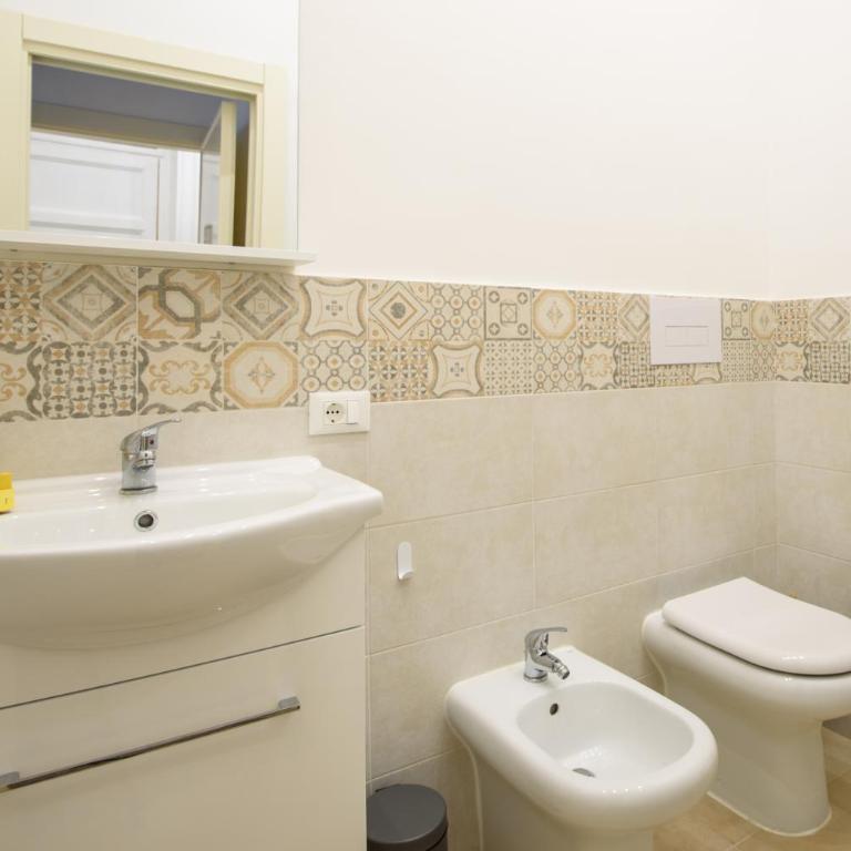 HouseStation - Appartamento con Balcone - 12