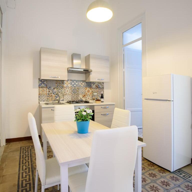 HouseStation - Appartamento con 1 Camera da Letto e Balcone - 14