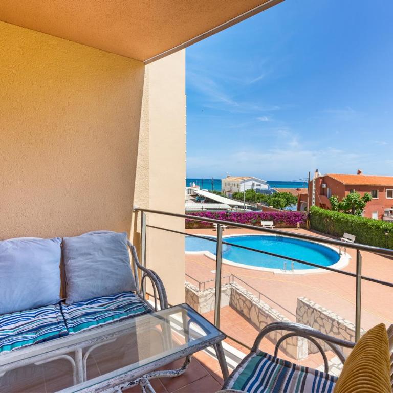 Anacasa Zurich Les Marines AP3216 - Apartamento - 1