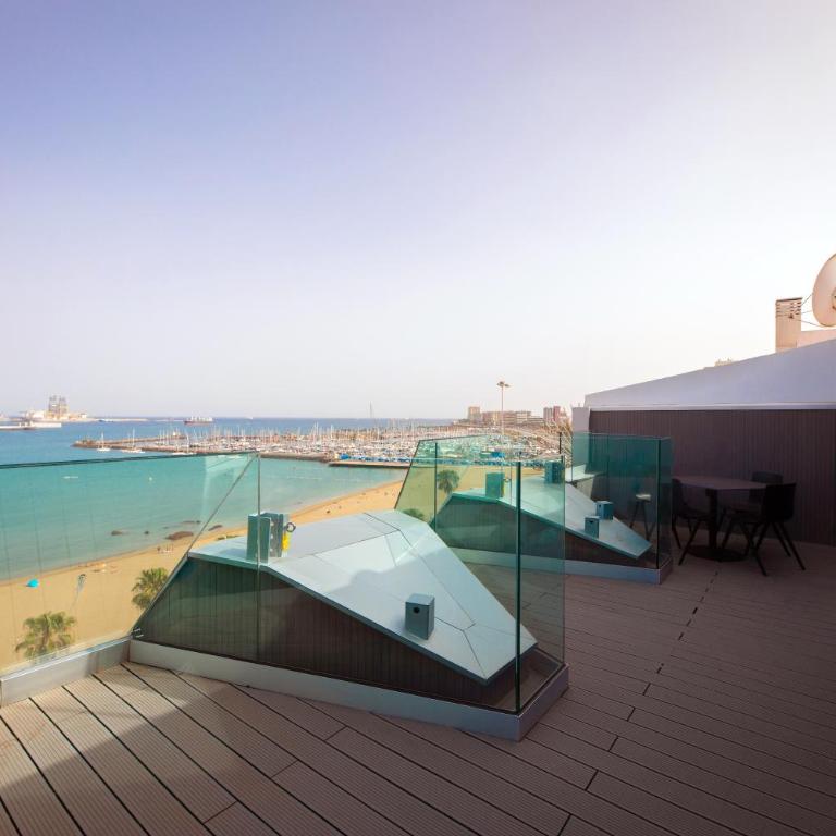 Silken Saaj Las Palmas - Habitación Doble Deluxe con terraza y vistas al mar - 1 o 2 camas - 6