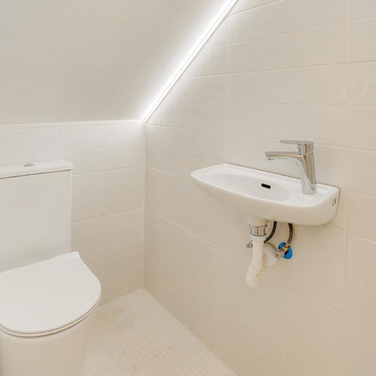 Duplex with Private Garage by PriorityVillas - Apartamento Dúplex - 15