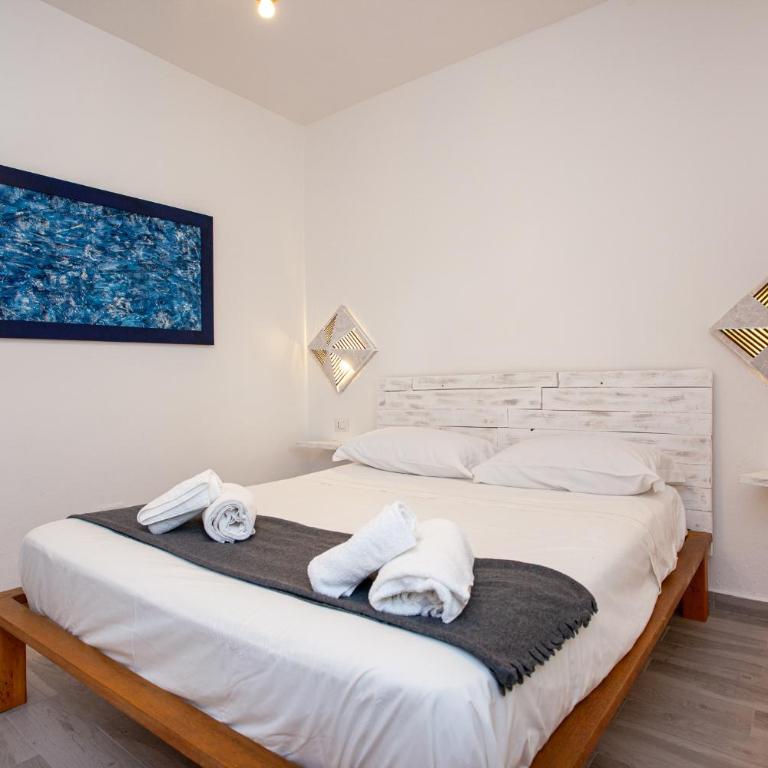Camere Tirreno 1 - Double Room with Private Bathroom - 22