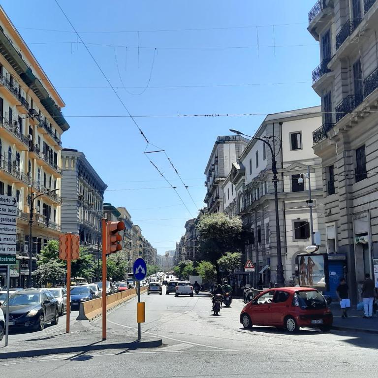 Napoli central - Double Room with Private Bathroom - 25
