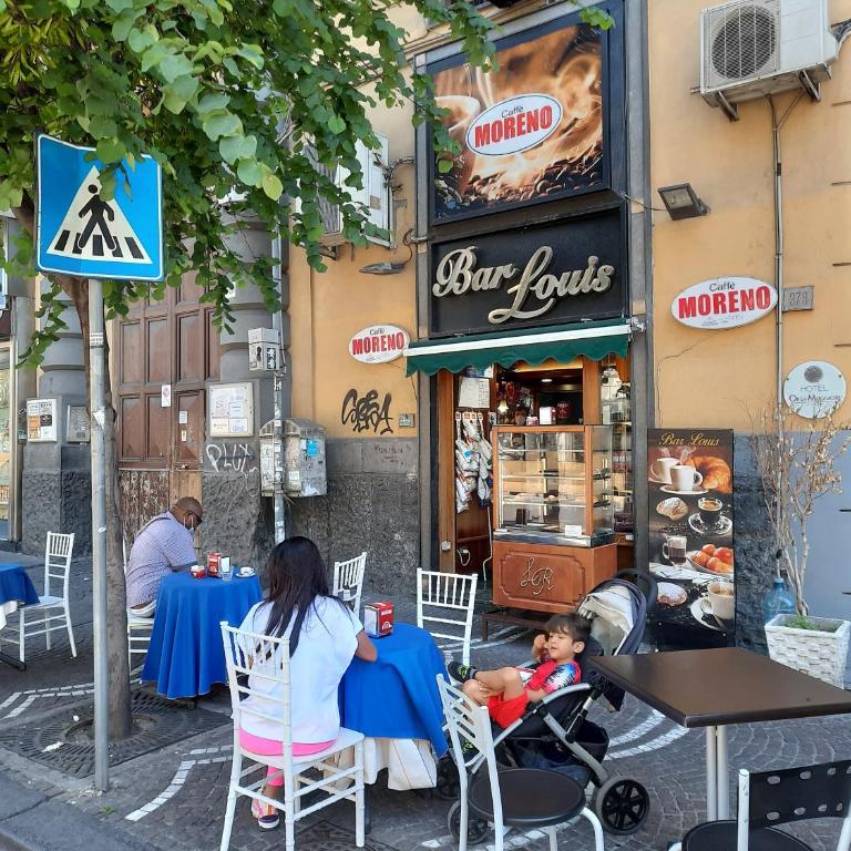 Napoli central - Double Room with Private Bathroom - 40