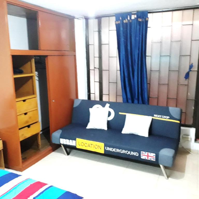 CASA HUESPEDES ANA CAROLINA - Estudio - 7