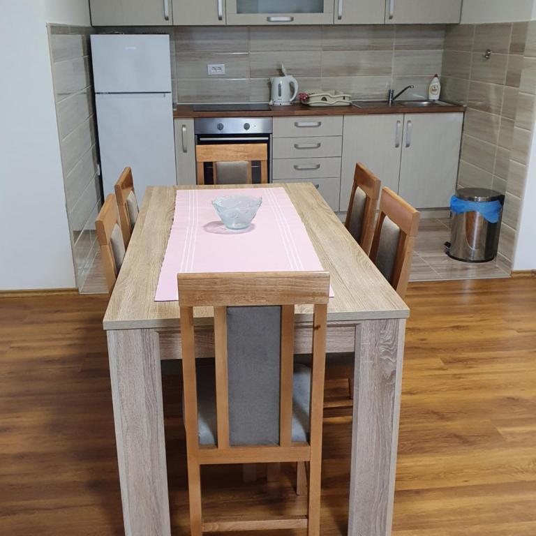 Maksim Delux Apartman - Apartman sa 1 Spavaćom Sobom - 3