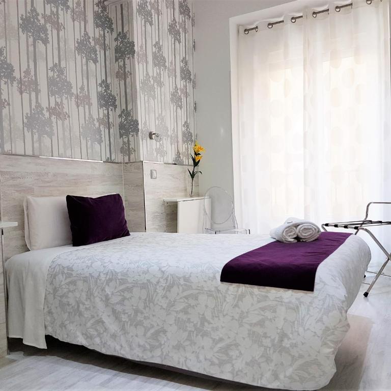 Hostal Met Madrid - Single Room Exterior - 5