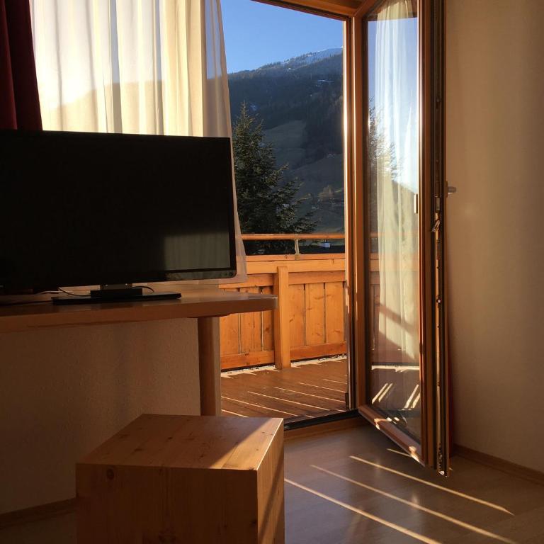 Pension Kristall - Einzelzimmer mit Balkon - 4
