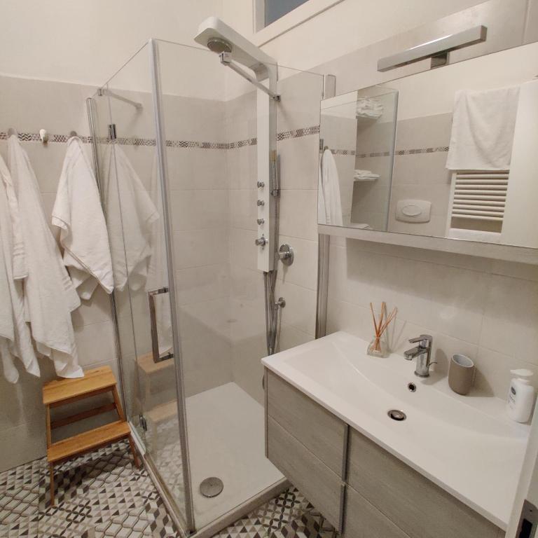Vista sul carruggio, centro storico di Chiavari - Appartement 2 Chambres - 16